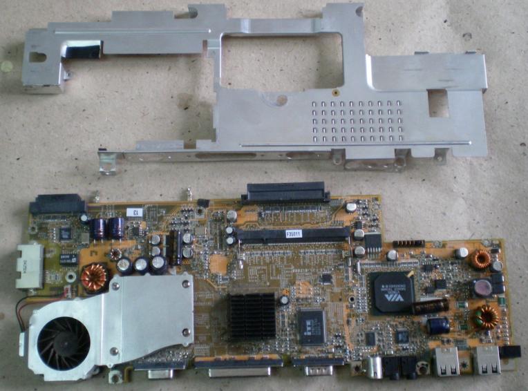 RoverBook Partner E417L continue disassembly.