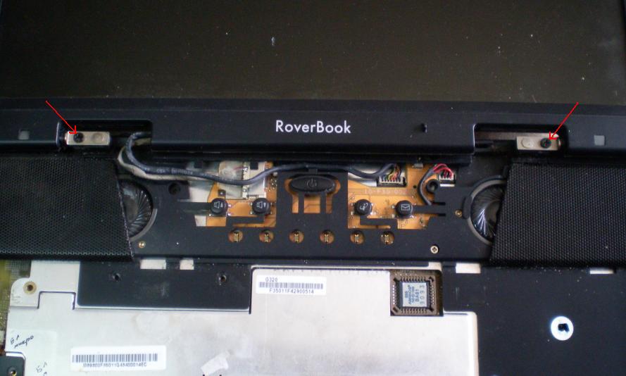 RoverBook Partner E417L screen unscrew the screws 3.